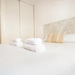 Stylish Retreat By Rems Apartment *
