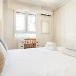 Apartment Stylish Retreat By Rems Málaga
